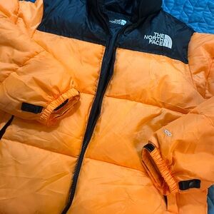 The North Face Nuptse 700 fill down puffer jacket unisex Large